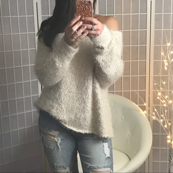 LAST ONE | Super Soft Cream Pullover Sweater - Picture 5 of 5